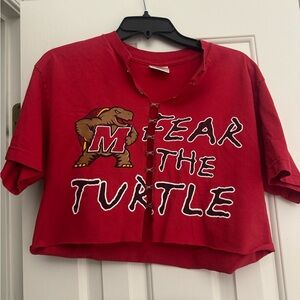 Red 'Fear The Turtle' Cropped Tee - University Style